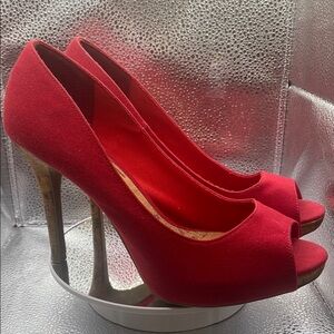 Christian Siriano Red Canvas Peep Toe With Cork Accents Size 9